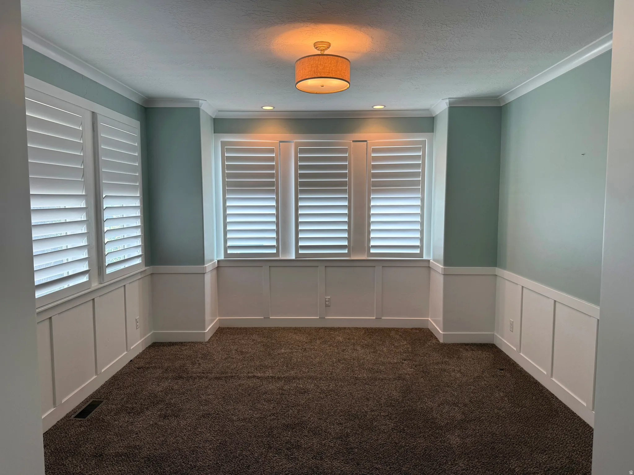 Empty room