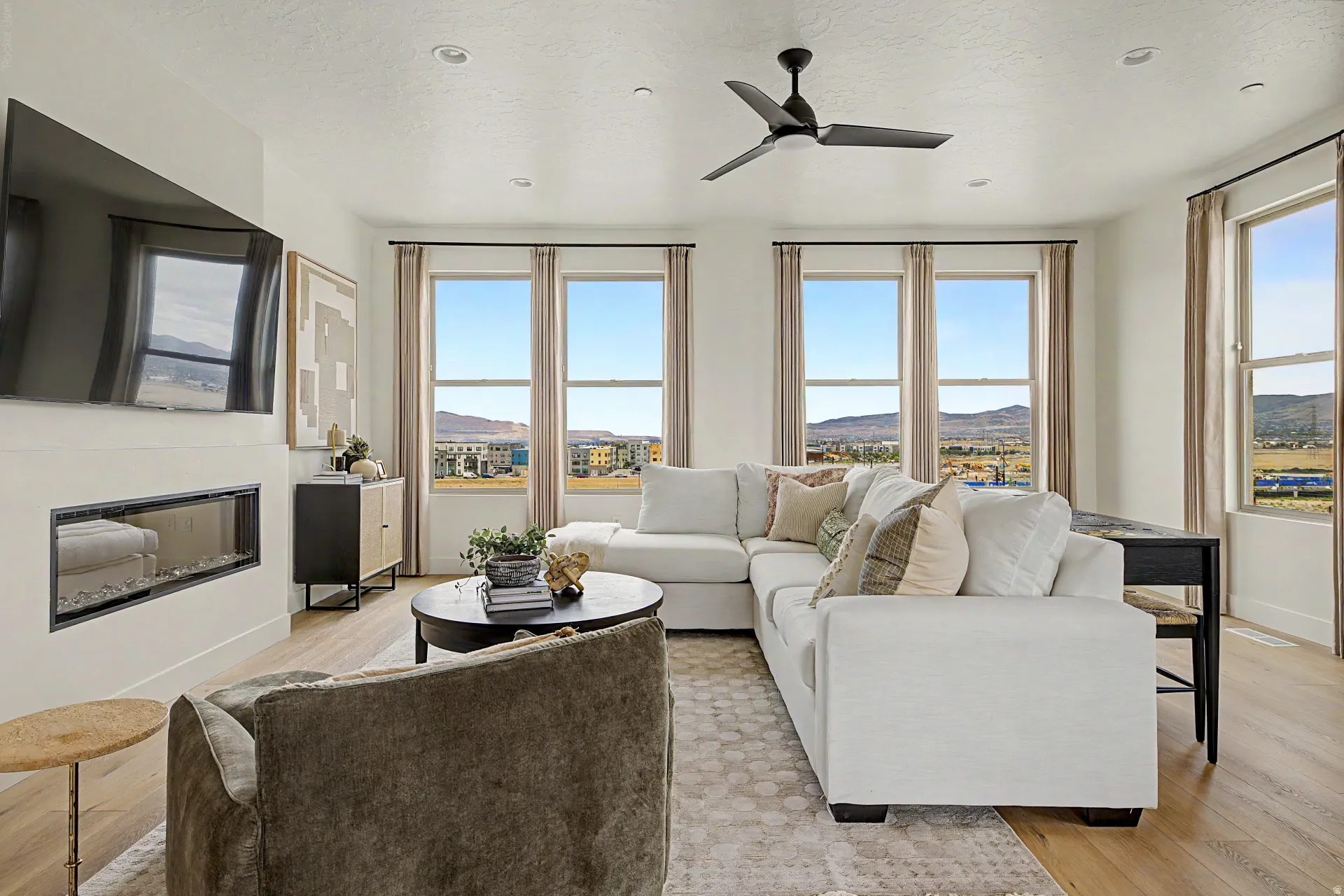 *Photo is from model home of the same floor plan for example purposes. Upgrades and finishes may vary*