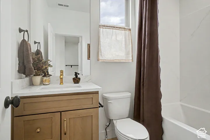 *Photo is from model home of the same floor plan for example purposes. Upgrades and finishes may vary*