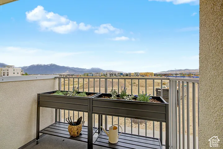 *Photo is from model home of the same floor plan for example purposes. Upgrades and finishes may vary*