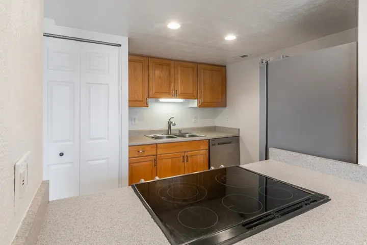 5976 S Sultan Cir, Murray, Utah 84107