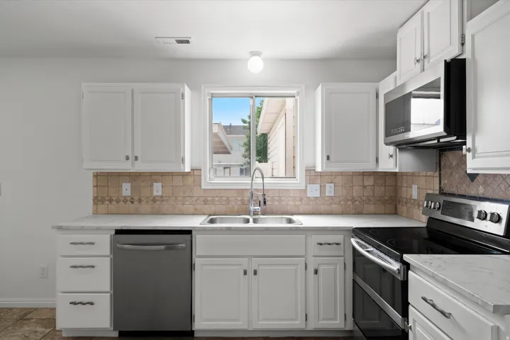 933 12th St, Ogden, Utah 84404