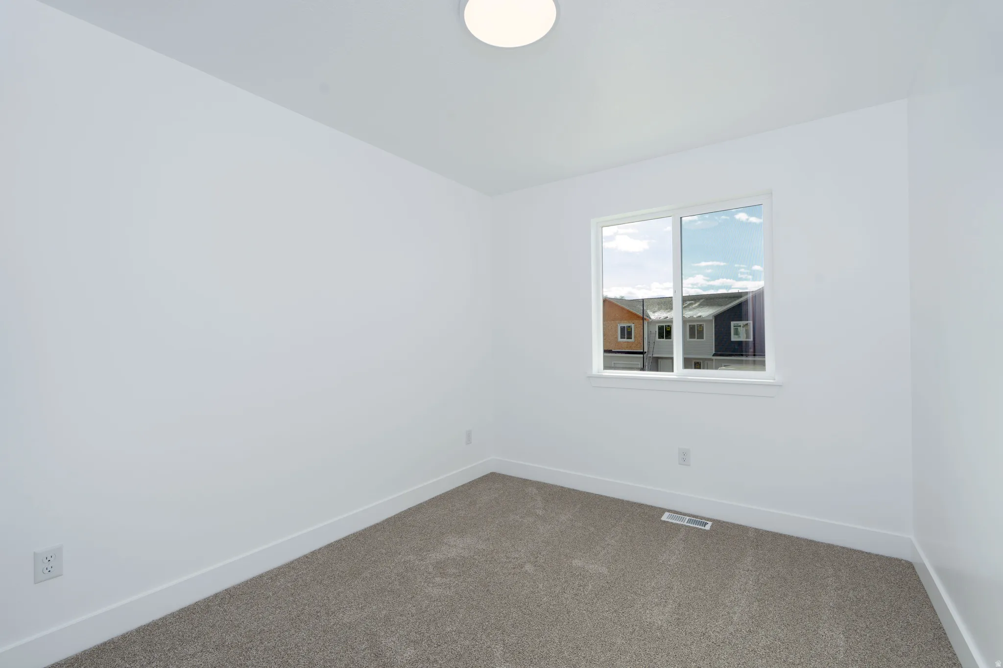 Photos are of a previously built townhome. Finish package varies depending on the townhome. Ask for details.