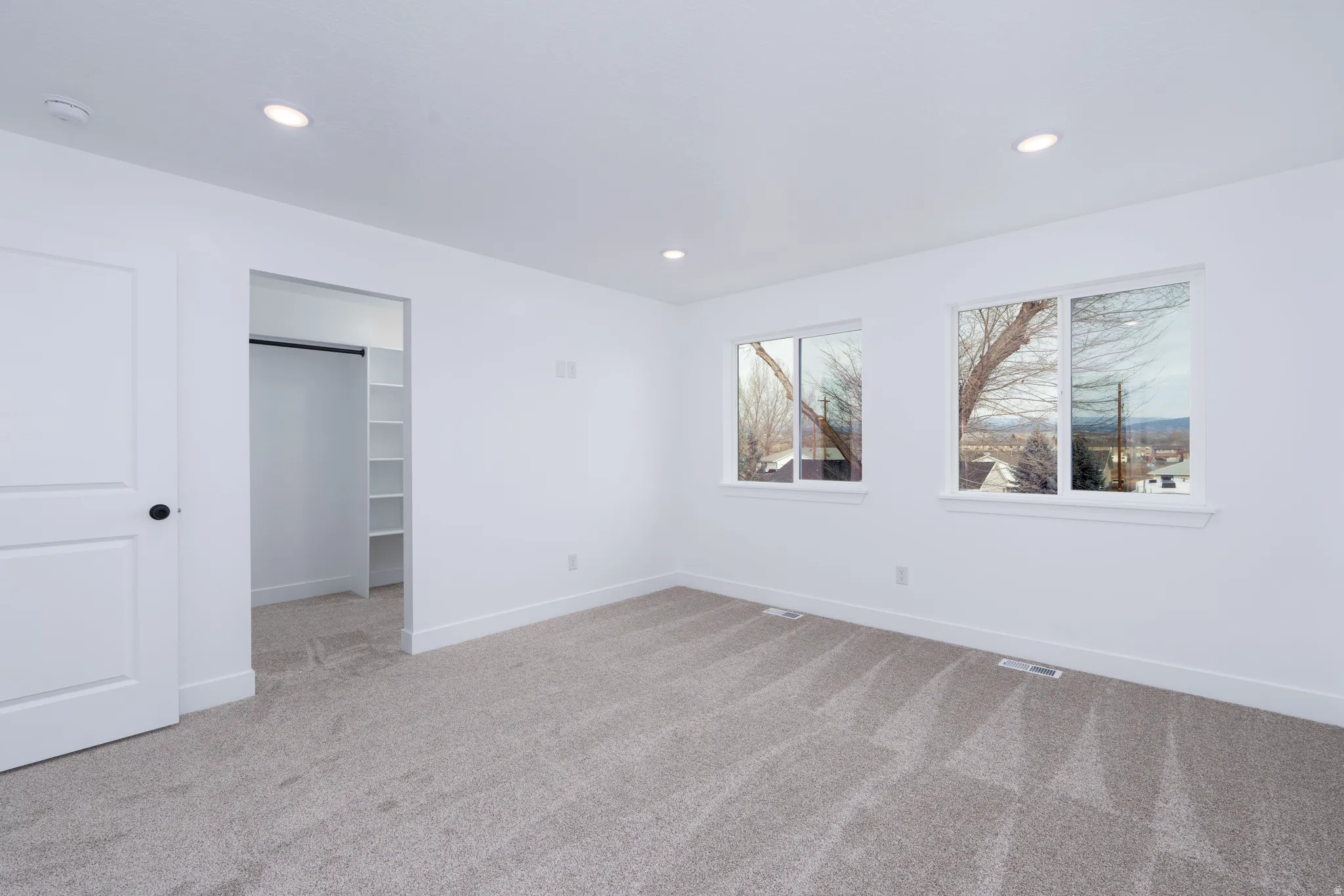 Photos are of a previously built townhome. Finish package varies depending on the townhome. Ask for details.