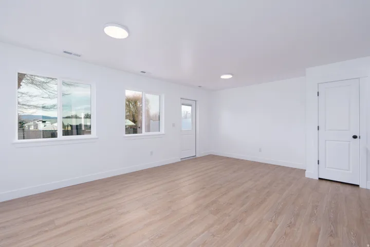 Photos are of a previously built townhome. Finish package varies depending on the townhome. Ask for details.