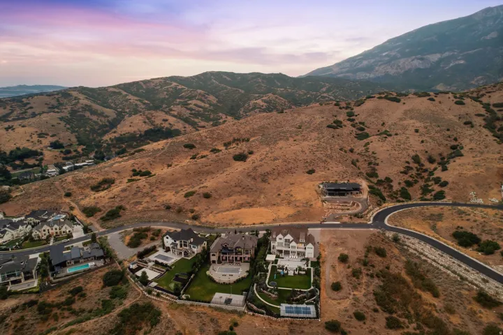 Expansive residential area featuring mountain terrain