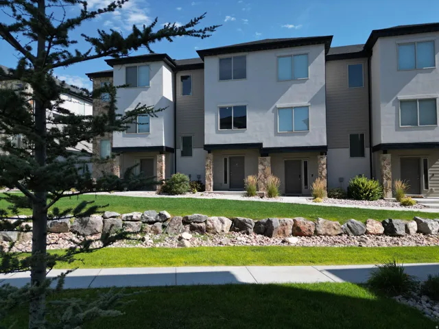 149 W Autumn Ln, Saratoga Springs, Utah 84045