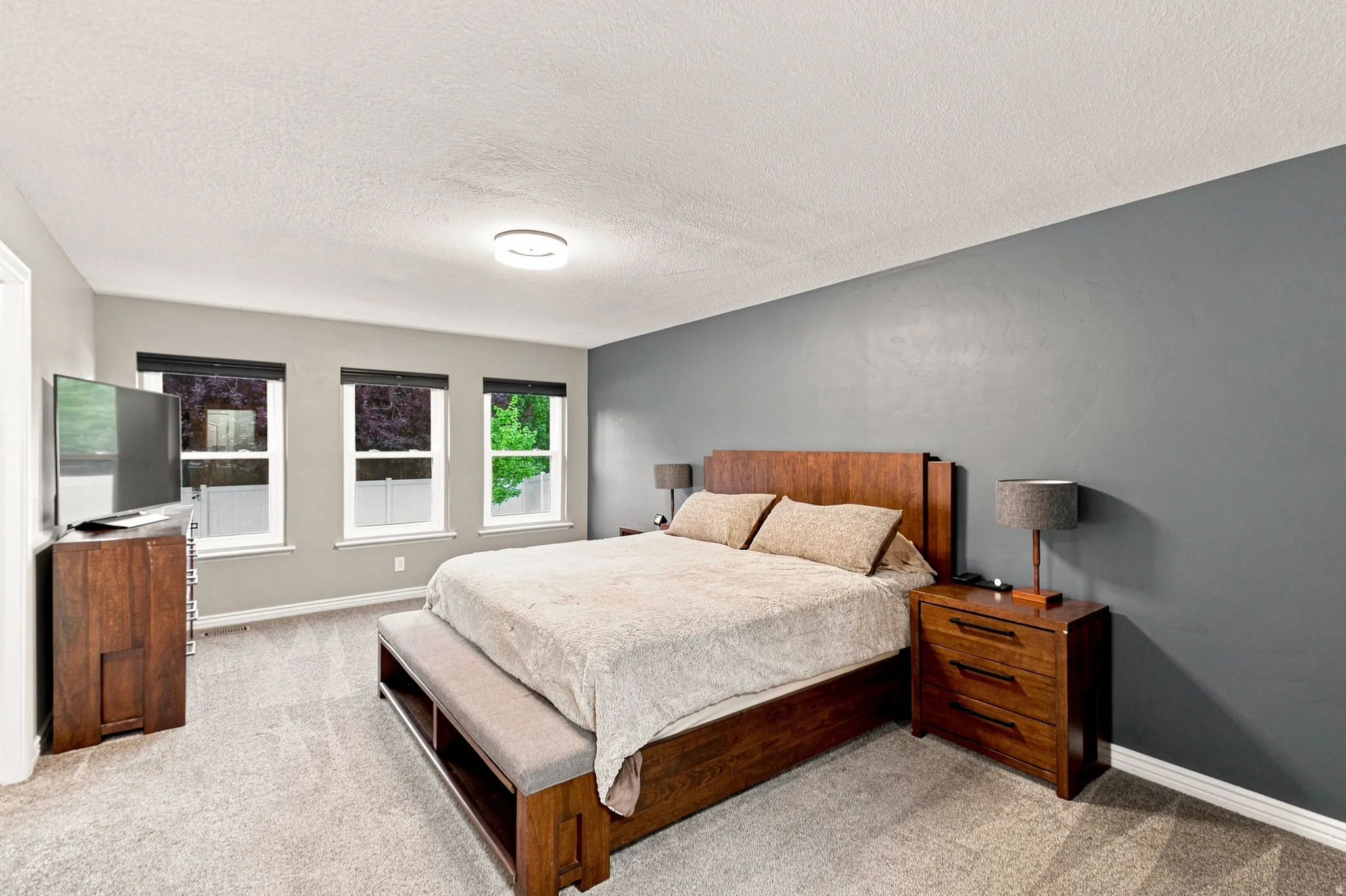 Luxurious Primary Suite