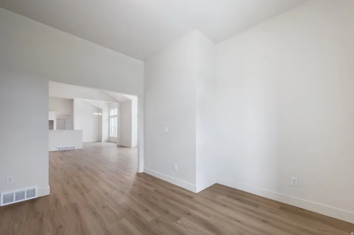 11192 S Easy Bee Rd, South Jordan, Utah 84009