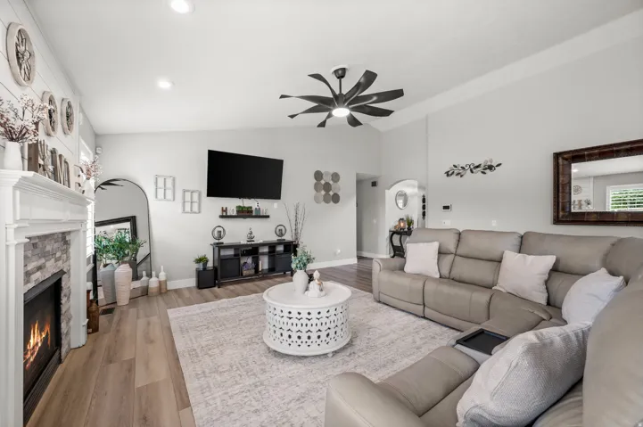 2995 W Springer Ln, South Jordan, Utah 84095