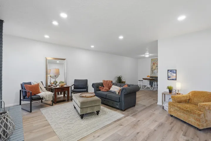 4539 S 1800 W #127, Roy, Utah 84067