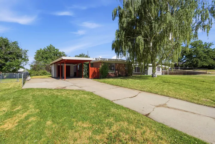 covered carport