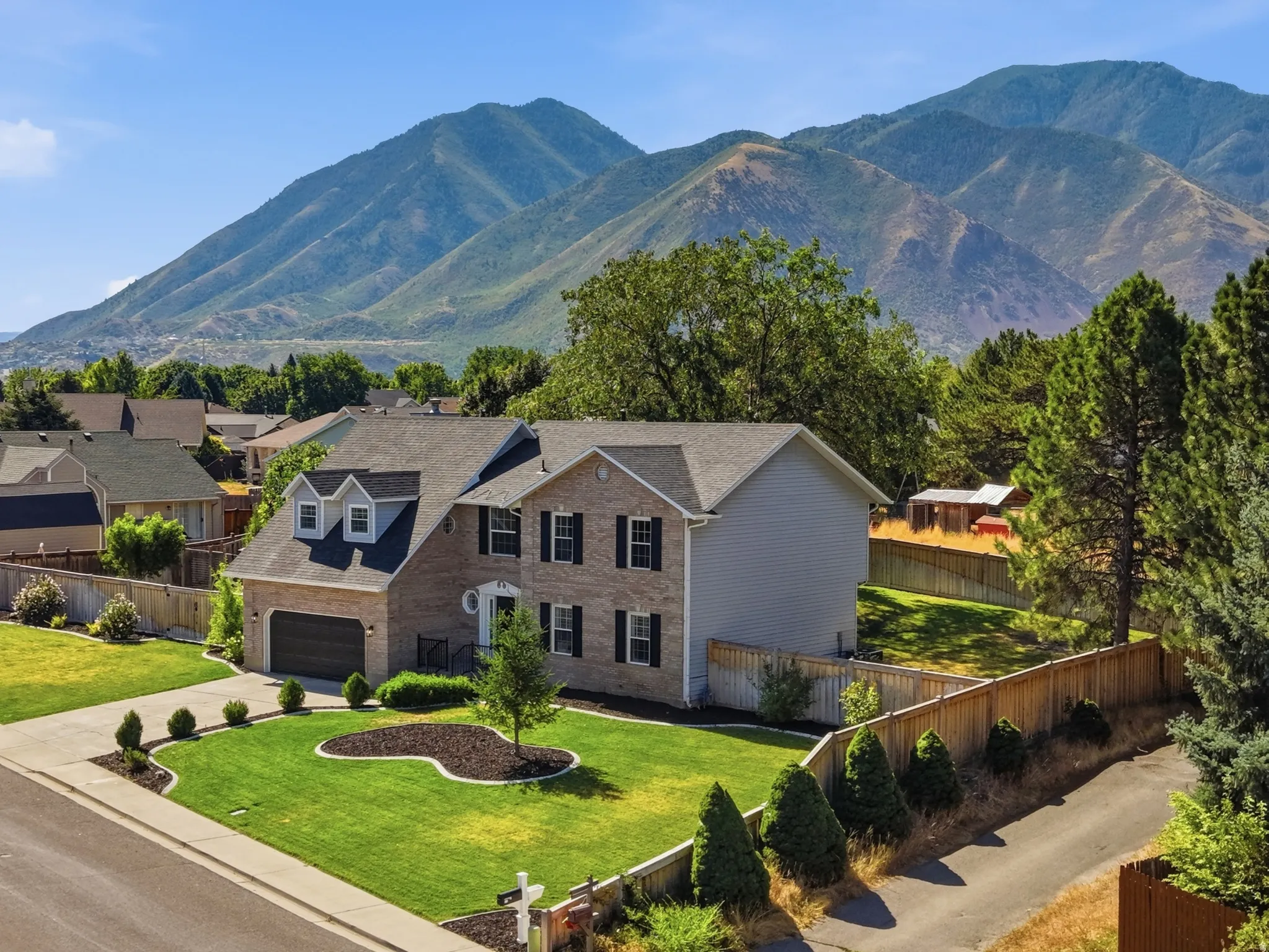 Beautiful location and friendly neighborhood