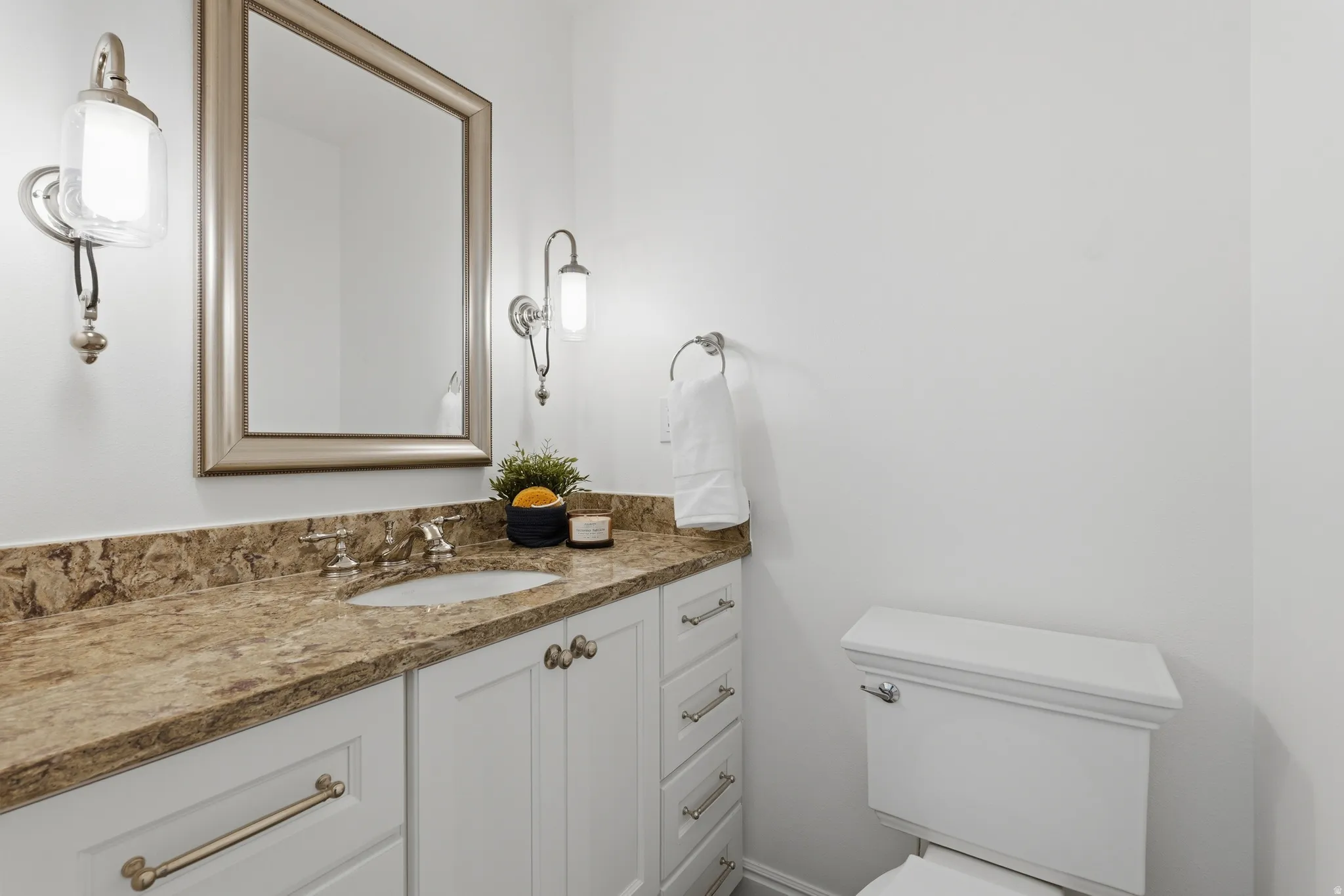 Half bath with granite countertops