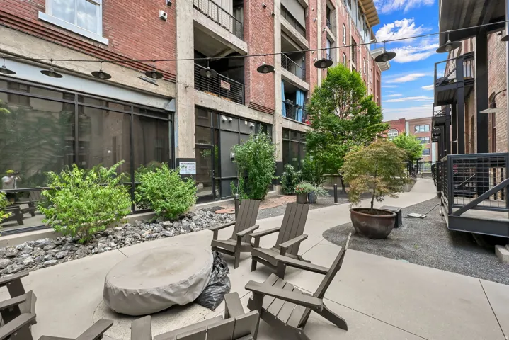 Building Courtyard