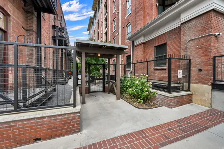 Building Courtyard