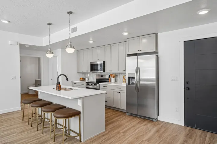 226 N Cliff Side Dr #l200, Hurricane, Utah 84737