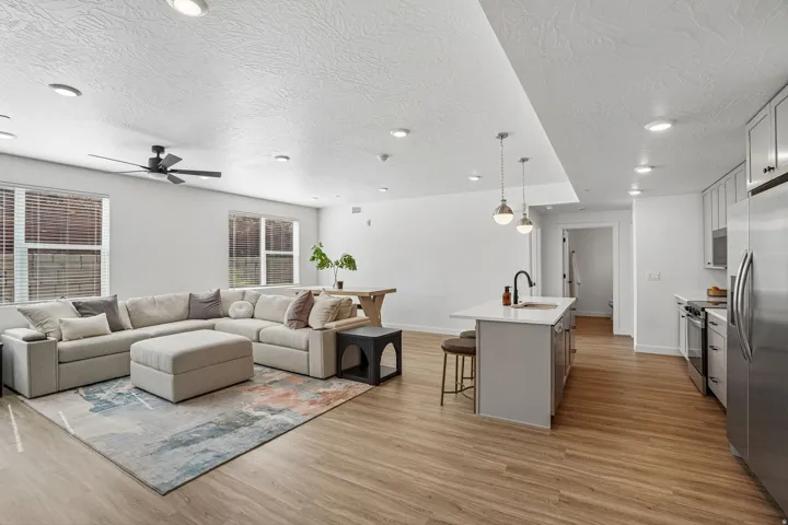 226 N Cliff Side Dr #l200, Hurricane, Utah 84737