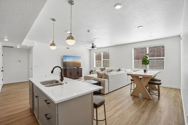 226 N Cliff Side Dr #l200, Hurricane, Utah 84737