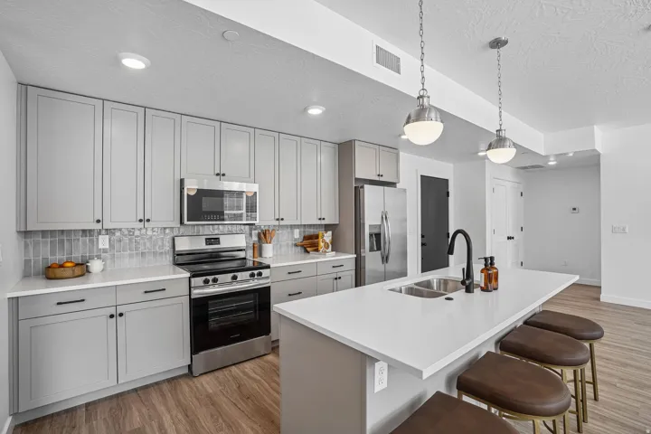 226 N Cliff Side Dr #l200, Hurricane, Utah 84737