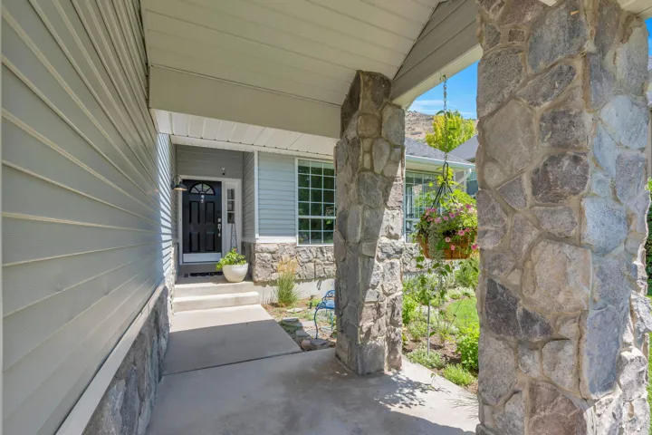 1063 E 1100 N, Pleasant Grove, Utah 84062