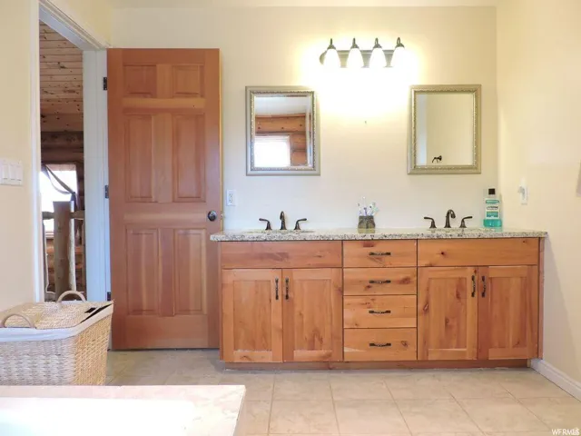5390 N Eagle Dr, Kenilworth, Utah 84529