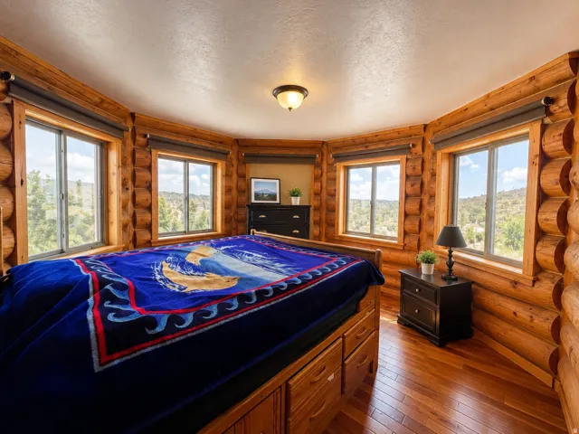 5390 N Eagle Dr, Kenilworth, Utah 84529