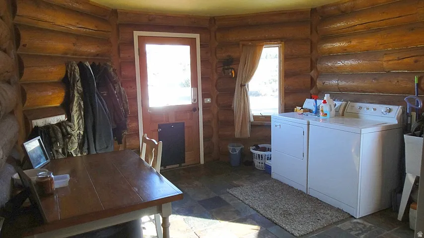 5390 N Eagle Dr, Kenilworth, Utah 84529