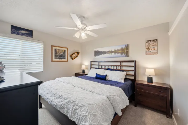 1576 E Lowe Peak Dr, Eagle Mountain, Utah 84005