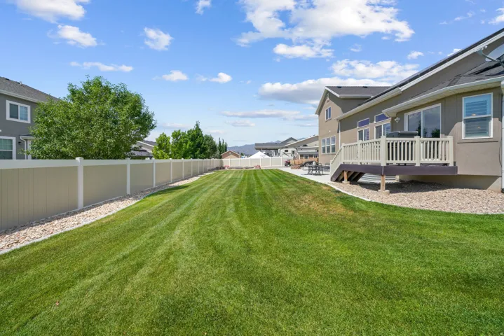 1576 E Lowe Peak Dr, Eagle Mountain, Utah 84005