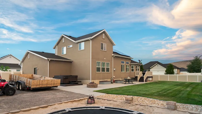 1576 E Lowe Peak Dr, Eagle Mountain, Utah 84005