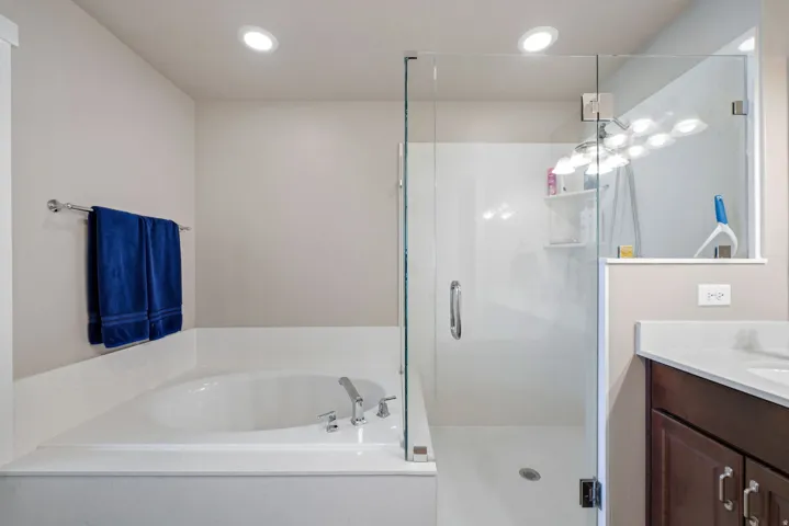 1576 E Lowe Peak Dr, Eagle Mountain, Utah 84005