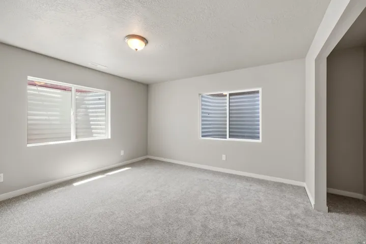 1576 E Lowe Peak Dr, Eagle Mountain, Utah 84005