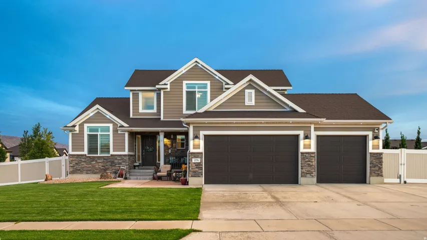 1576 E Lowe Peak Dr, Eagle Mountain, Utah 84005