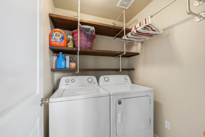 1576 E Lowe Peak Dr, Eagle Mountain, Utah 84005