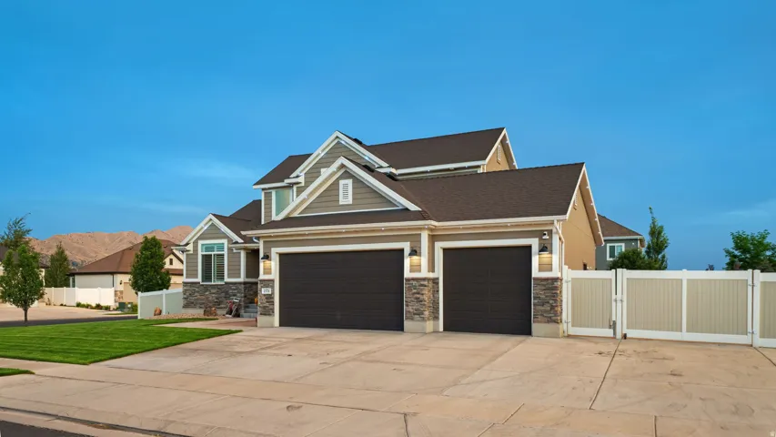 1576 E Lowe Peak Dr, Eagle Mountain, Utah 84005