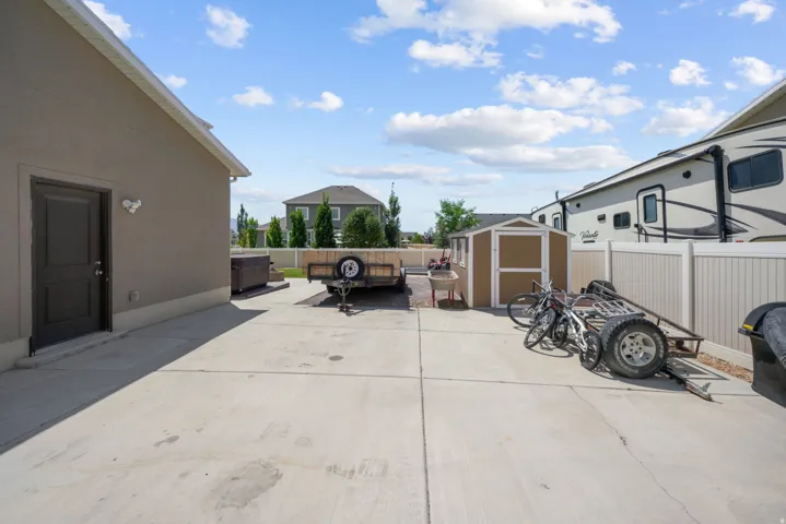 1576 E Lowe Peak Dr, Eagle Mountain, Utah 84005