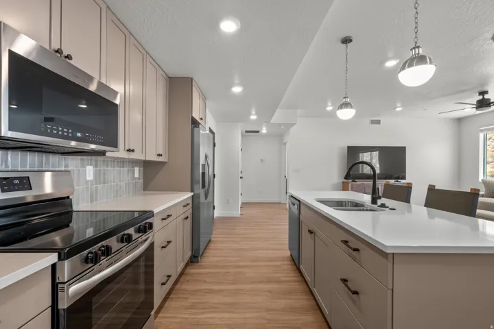 226 N Cliff Side Dr #l300, Hurricane, Utah 84737