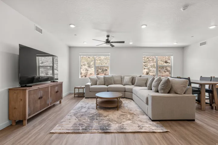 226 N Cliff Side Dr #l300, Hurricane, Utah 84737