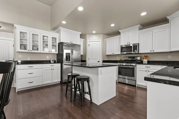 3098 W 725 S, Syracuse, Utah 84075