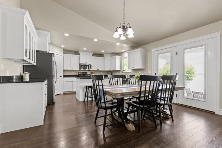3098 W 725 S, Syracuse, Utah 84075