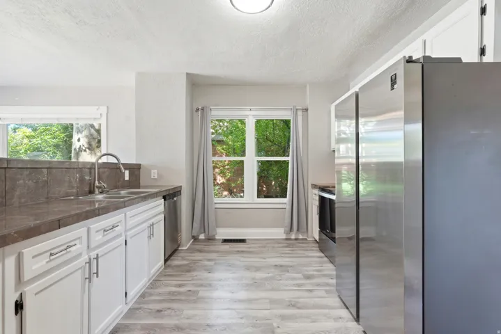 582 4th St, Ogden, Utah 84404