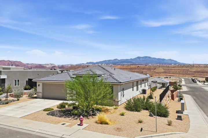 2654 W Lugano Way, St. George, Utah 84770