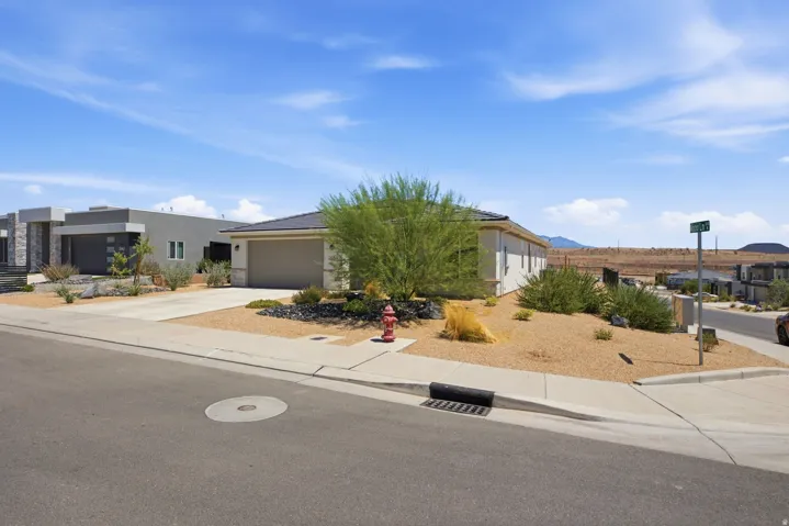 2654 W Lugano Way, St. George, Utah 84770