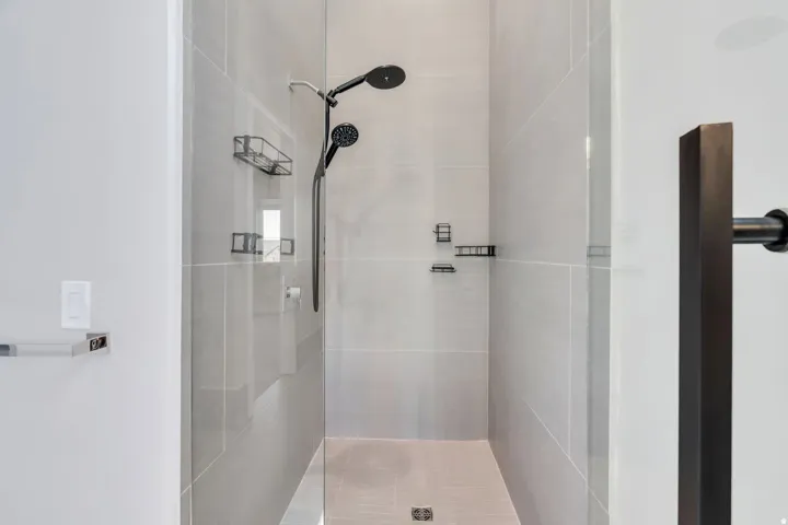 7045 S 300 E, Midvale, Utah 84047