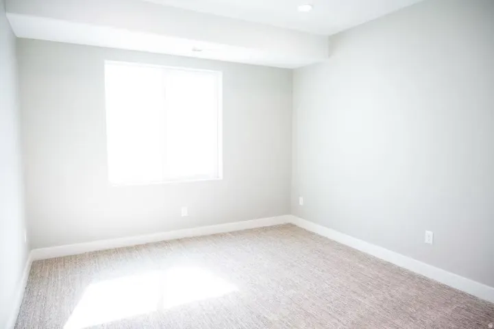 7045 S 300 E, Midvale, Utah 84047
