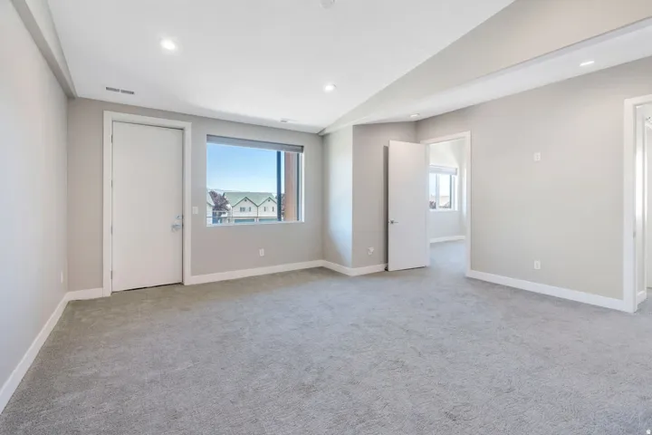 7045 S 300 E, Midvale, Utah 84047