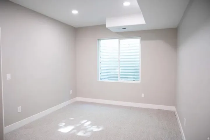 7045 S 300 E, Midvale, Utah 84047