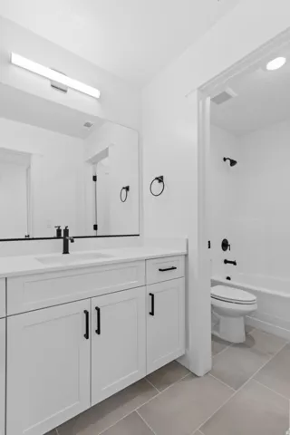 Bathroom on the second floor