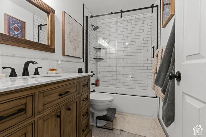 Upstairs bathroom